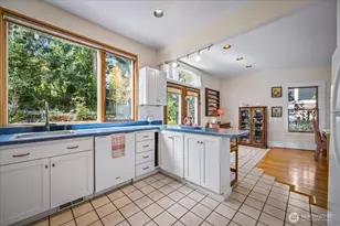 3617 Corliss Ave N, Seattle, WA 98103 - Photo 14