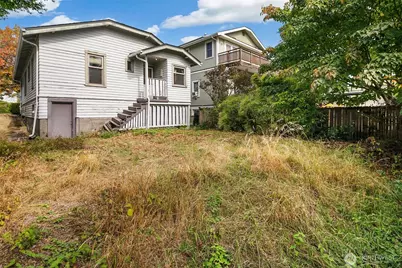 2405 N 40th Street, Seattle, WA 98103 - Photo 24