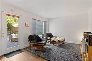 116 17th Ave, Seattle, WA 98122 - Photo 12