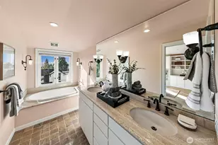 915 11th Ave E, Seattle, WA 98102 - Photo 22