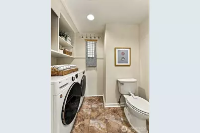 915 11th Avenue E, Seattle, WA 98102 - Photo 30