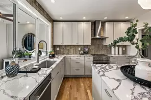 915 11th Ave E, Seattle, WA 98102 - Photo 10