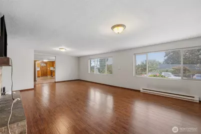 702 E 51st Street, Tacoma, WA 98404 - Photo 4