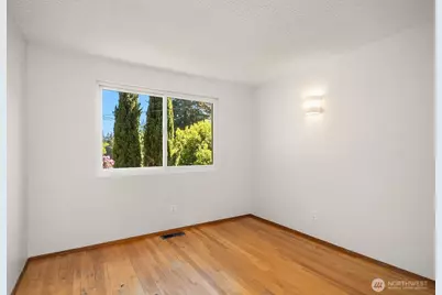 200 154th Place SE, Bellevue, WA 98007 - Photo 16