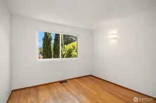 200 154th Pl SE, Bellevue, WA 98007 - Photo 16