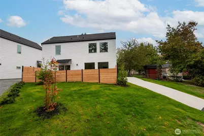 10029 14th Avenue S, Seattle, WA 98168 - Photo 2