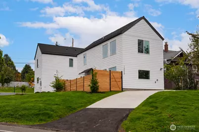 10029 14th Avenue S, Seattle, WA 98168 - Photo 1