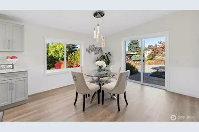 17125 Woodcrest Drive NE, Bothell, WA 98011 - Photo 8
