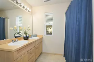 36518 SE Woody Creek Ln, Snoqualmie, WA 98065 - Photo 12