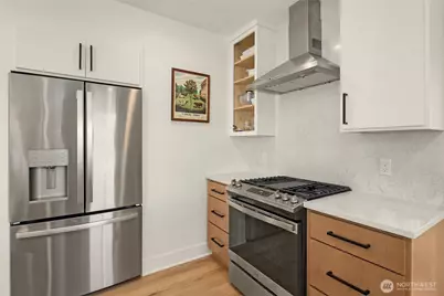 4206 Dayton Avenue N, Seattle, WA 98103 - Photo 14