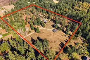 12510 Rainier Acres Rd SE, Rainier, WA 98576 - Photo 2