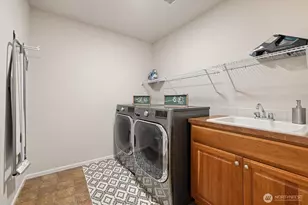 7717 Greenridge Ct SE, Snoqualmie, WA 98065 - Photo 26