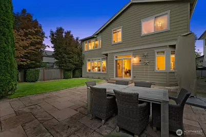 7717 Greenridge Court SE, Snoqualmie, WA 98065 - Photo 2