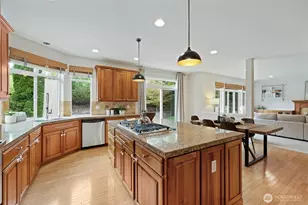 7717 Greenridge Ct SE, Snoqualmie, WA 98065 - Photo 14