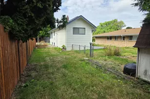 448 Pelly Ave N, Renton, WA 98057 - Photo 16