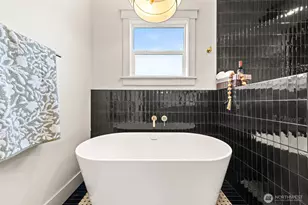 7739 19th Ave NW, Seattle, WA 98117 - Photo 18