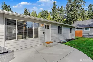 10024 Angeline Rd E, Bonney Lake, WA 98391 - Photo 4