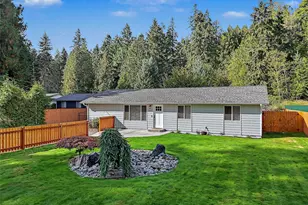 10024 Angeline Rd E, Bonney Lake, WA 98391 - Photo 2