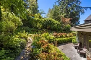 3333 43rd Ave NE, Seattle, WA 98105 - Photo 6