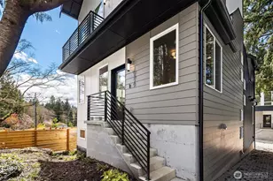 10829 11th Ave NE, Seattle, WA 98125 - Photo 4