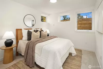 10829 11th Avenue NE, Seattle, WA 98125 - Photo 16