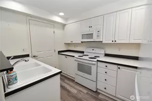 2522 Rucker Ave, Everett, WA 98201 - Photo 16