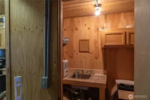 55776 Bay Area Dr NE, Electric City, WA 99123 - Photo 40