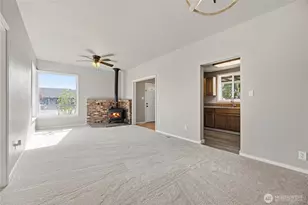 1215 8th Ave NW, Puyallup, WA 98371 - Photo 8