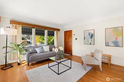 7850 Renton Avenue S, Seattle, WA 98118 - Photo 4