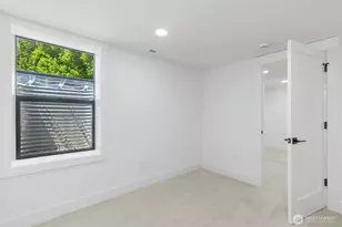 7743 Seward Park Ave S, Seattle, WA 98118 - Photo 20