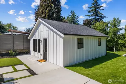 7745 Seward Park Avenue S, Seattle, WA 98118 - Photo 2