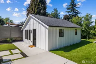 7745 Seward Park Ave S, Seattle, WA 98118 - Photo 2