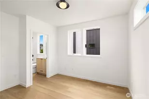 3638 Greenwood Ave N, Seattle, WA 98103 - Photo 16
