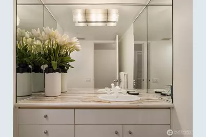 420 Melrose Avenue E #902, Seattle, WA 98102 - Photo 20