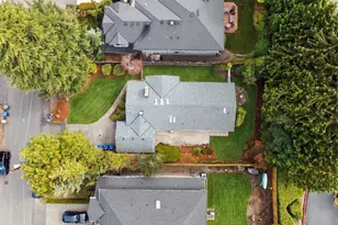 10241 NE 20th Pl, Bellevue, WA 98004 - Photo 26
