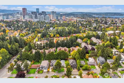 10241 NE 20th Place, Bellevue, WA 98004 - Photo 30