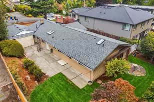 10241 NE 20th Pl, Bellevue, WA 98004 - Photo 24