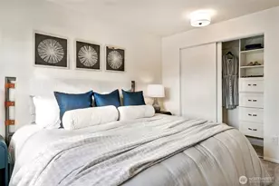 7000 Cleopatra Pl NW, Seattle, WA 98117 - Photo 12