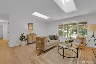 20915 W Richmond Rd, Bothell, WA 98021 - Photo 8
