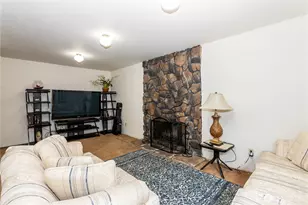 4229 S Findlay St, Seattle, WA 98118 - Photo 8