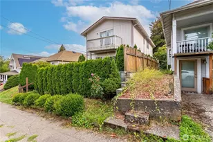 4229 S Findlay St, Seattle, WA 98118 - Photo 2