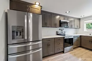 1008 E Guiberson St, Kent, WA 98030 - Photo 6