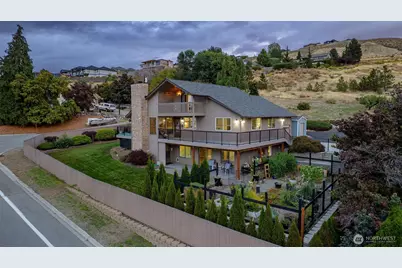 2718 Westview Drive, East Wenatchee, WA 98802 - Photo 1