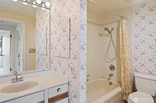 1120 Spring St, Seattle, WA 98122 - Photo 12