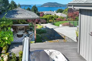 11633 Pointe Pl, Anacortes, WA 98221 - Photo 4