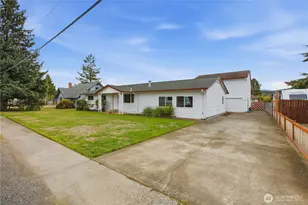 334 Pearl St, Buckley, WA 98321 - Photo 1