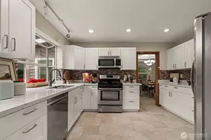 18325 214th Ave NE, Woodinville, WA 98077 - Photo 8