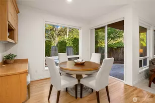 27022 SE 13th St, Sammamish, WA 98075 - Photo 16