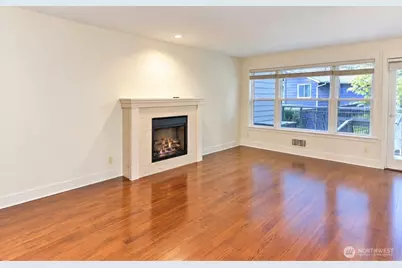 23015 Edmonds Way #A212, Edmonds, WA 98020 - Photo 2