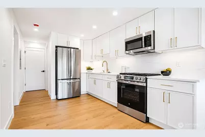 9215 22nd Avenue SW, Seattle, WA 98106 - Photo 22